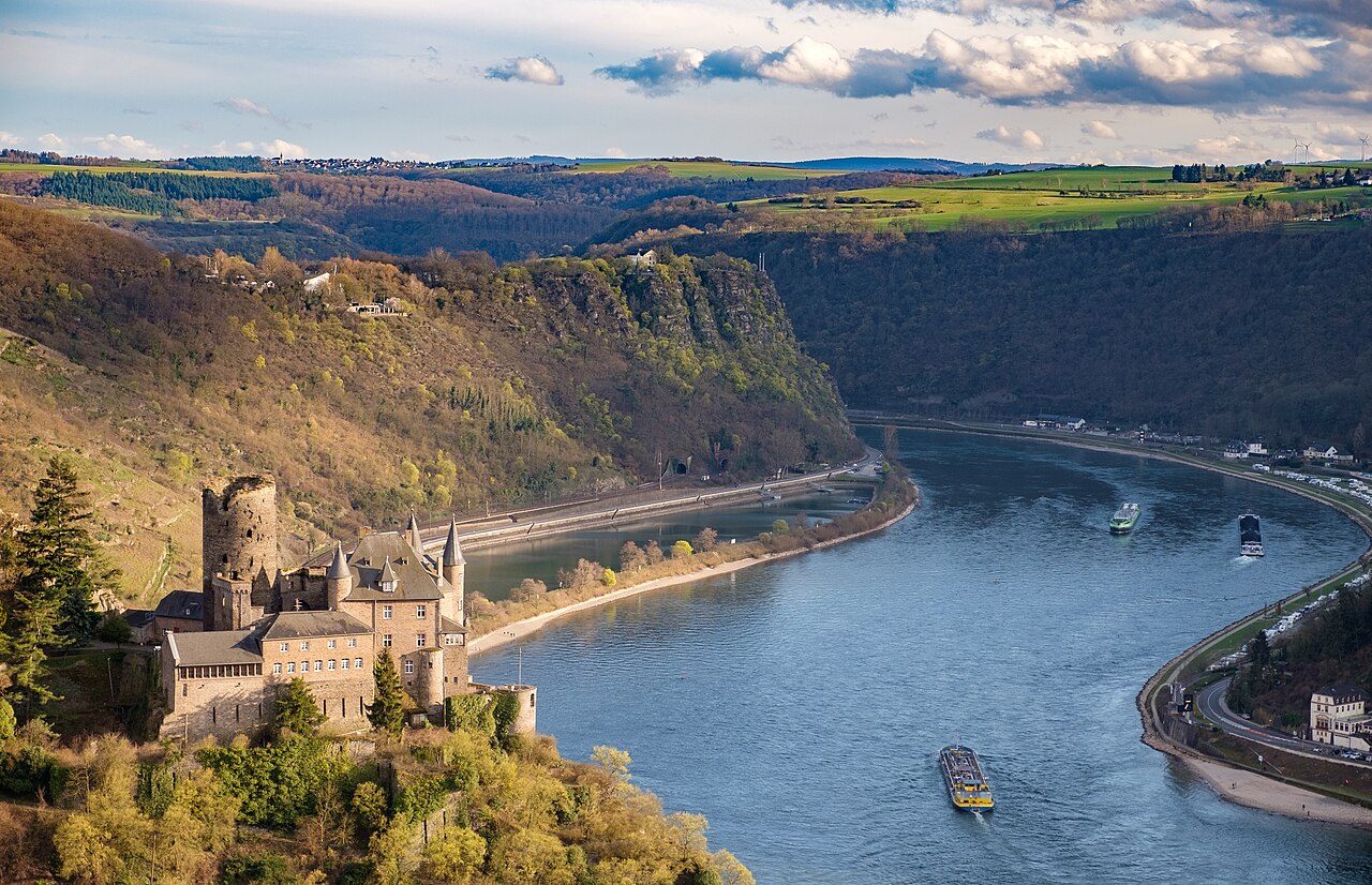 Mittelrheintal — Loreley & Burg Katz